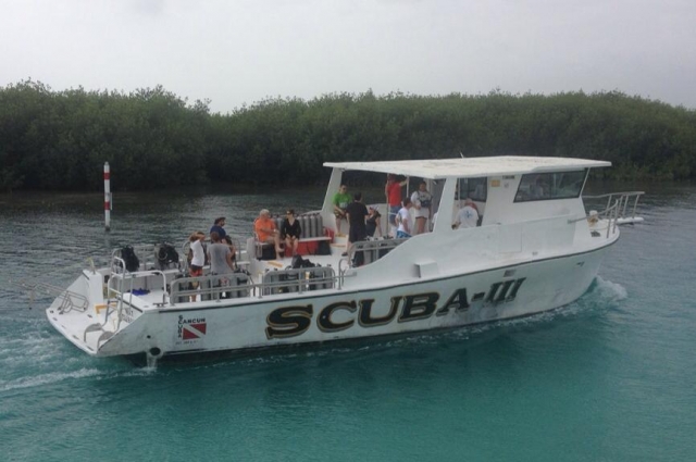 Barco de expediciones